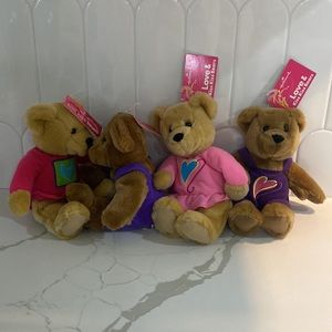 4 Kiss Kiss Bears